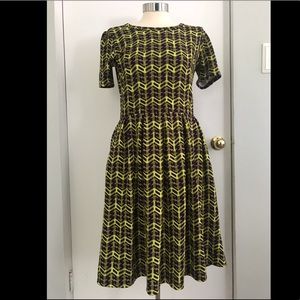 LuLaRoe LLR Medium Amelia